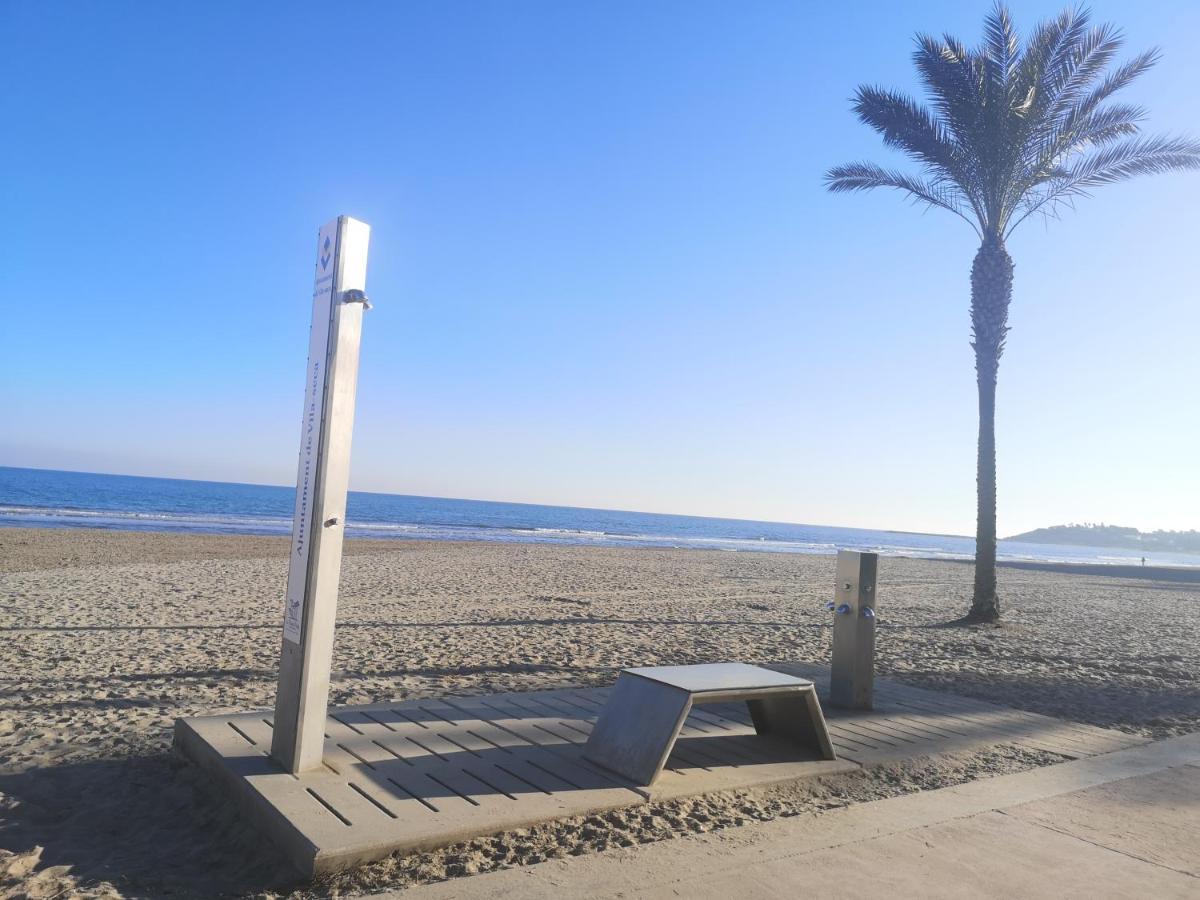 ラ・ピネーダPlaya Pineda Playaアパートメント エクステリア 写真